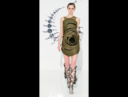 Laser-cut art to wear by threeASFOUR